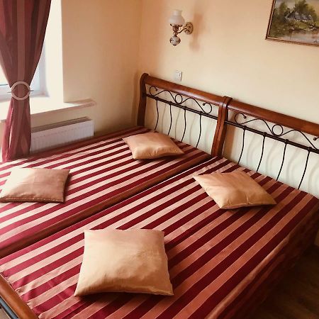 Апартаменты Pensjonat Nad Struga Стрыкув Экстерьер фото