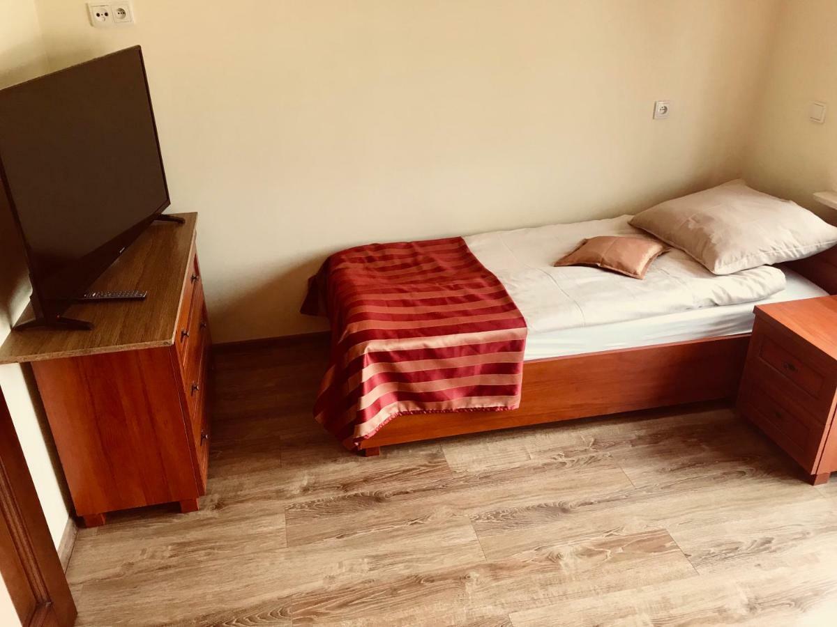 Апартаменты Pensjonat Nad Struga Стрыкув Экстерьер фото